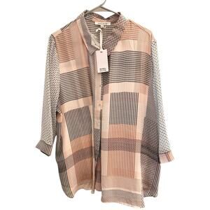 Rose + Olive 2X. NWOT Abstract Career Work Button Up Blouse